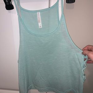 Crop top tank top